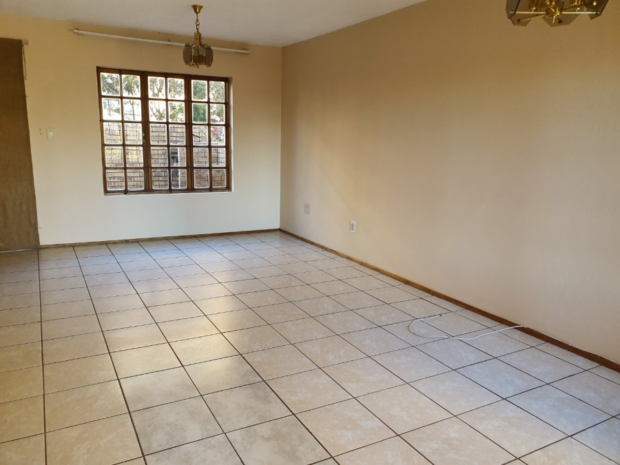 To Let 3 Bedroom Property for Rent in Eureka Free State